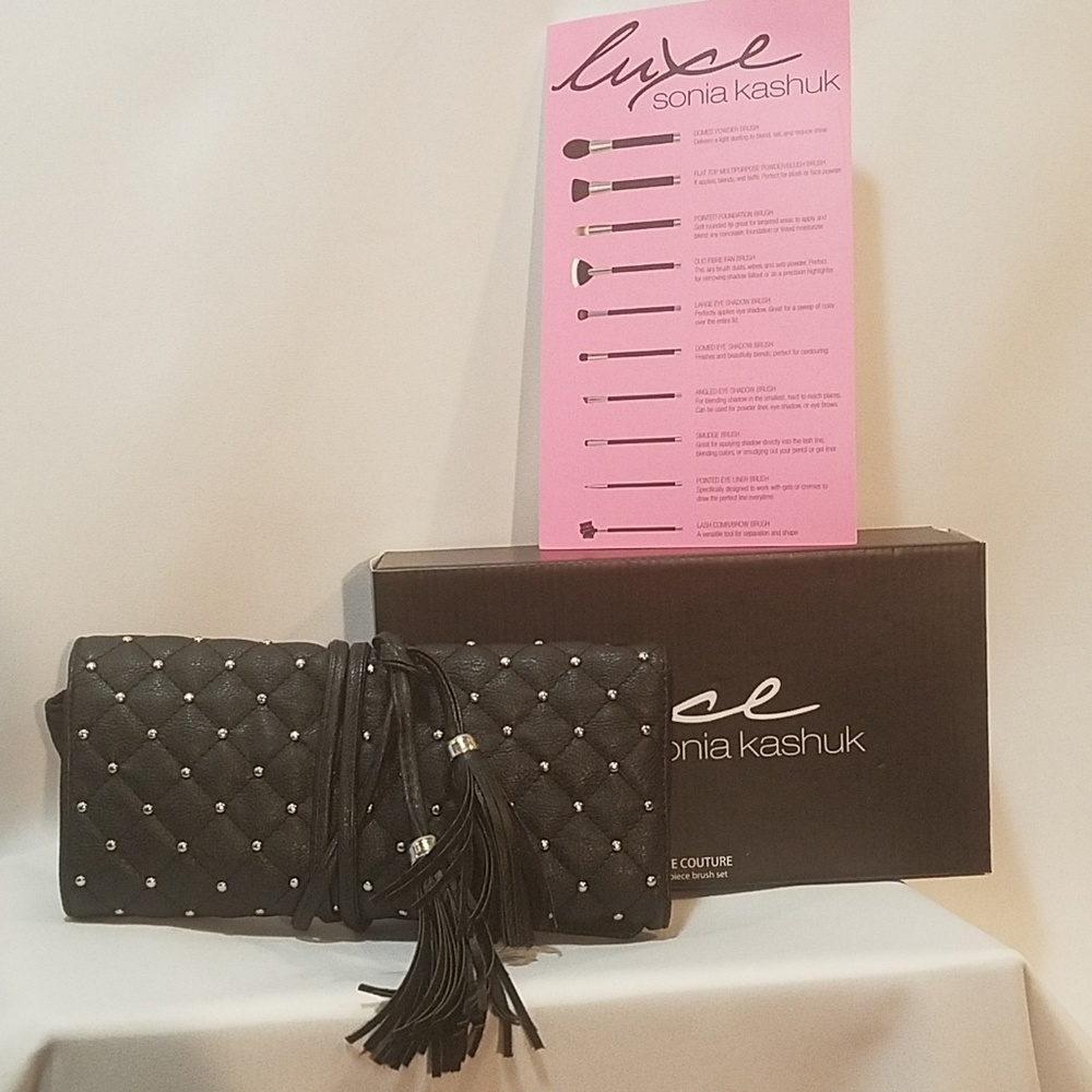SK Luxe Brush Set